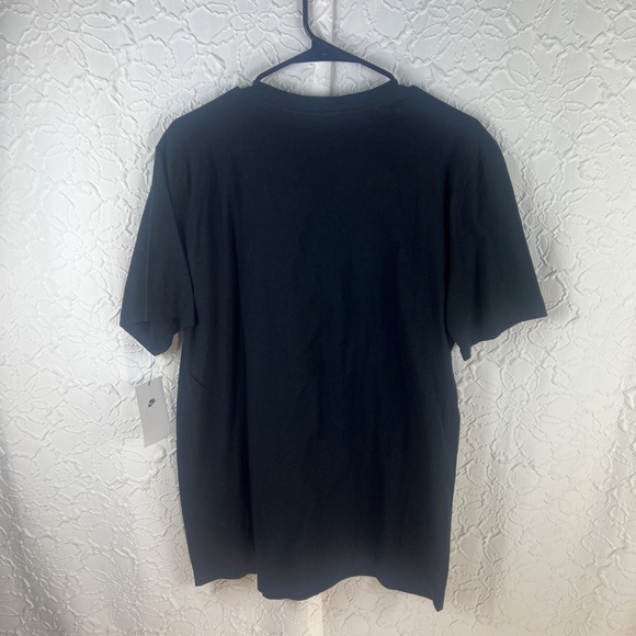 Nike - Picture 4 of 4